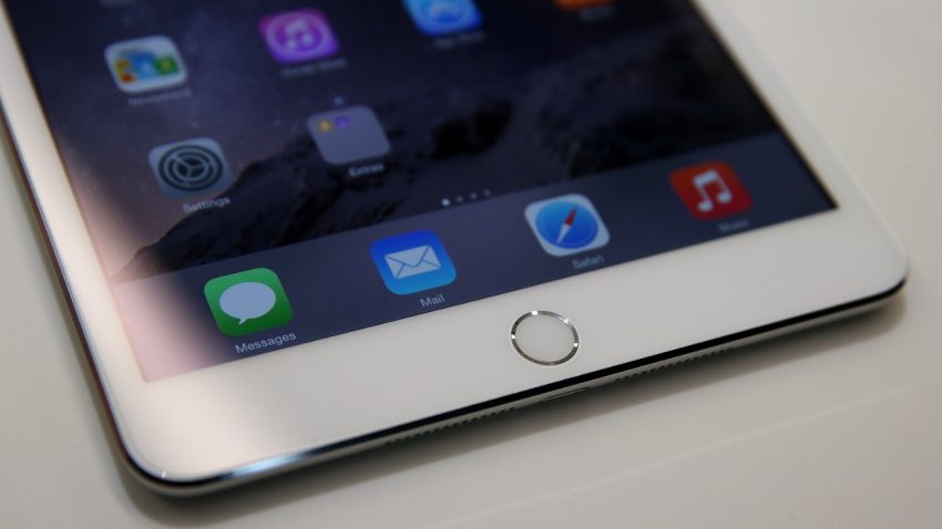 iPad Air için 12.9 inç ekran sevkiyatları bu ay başlıyor